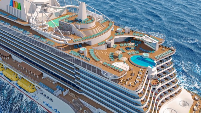 Pooldeck auf AIDAcosma